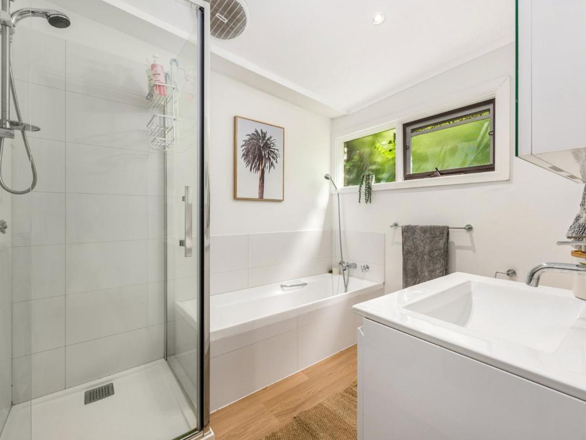 Walk To The Mcg & Aami Park - Free Late Checkout - Great Location & Backyard Villa Melbourne Eksteriør billede