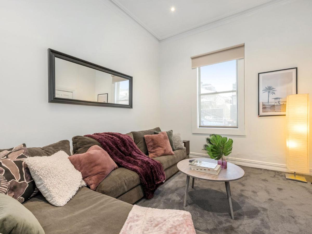 Walk To The Mcg & Aami Park - Free Late Checkout - Great Location & Backyard Villa Melbourne Eksteriør billede